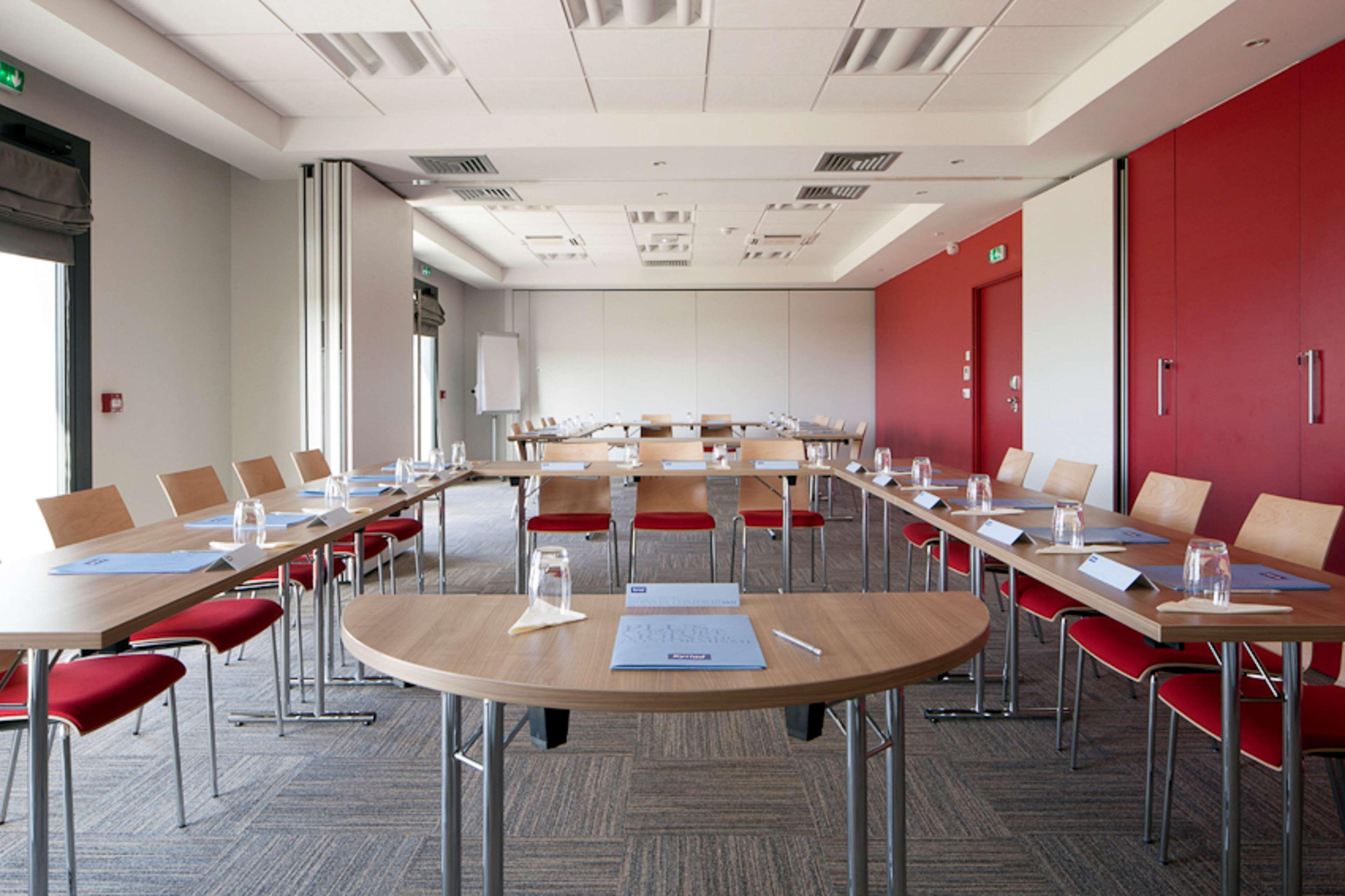 Ibis Lyon Est Meyzieu Ξενοδοχείο Εξωτερικό φωτογραφία