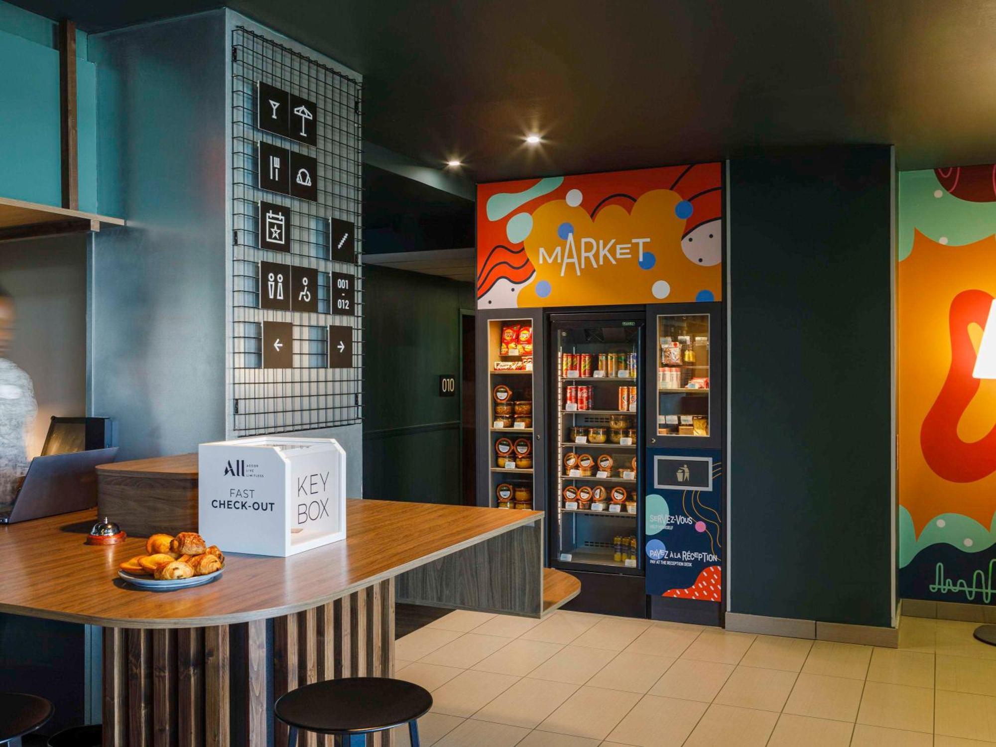 Ibis Lyon Est Meyzieu Ξενοδοχείο Εξωτερικό φωτογραφία